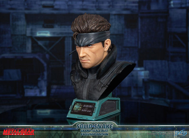 Metal Gear Solid - Solid Snake Grand-Scale Bust (Exclusive Edition GSB) (snakebust-gsb_ex_33.jpg)