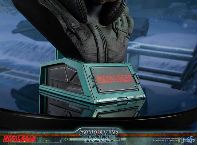Metal Gear Solid - Solid Snake Life-Size Bust (Exclusive Edition LSB) (snakebust-lsb-ex_28.jpg)