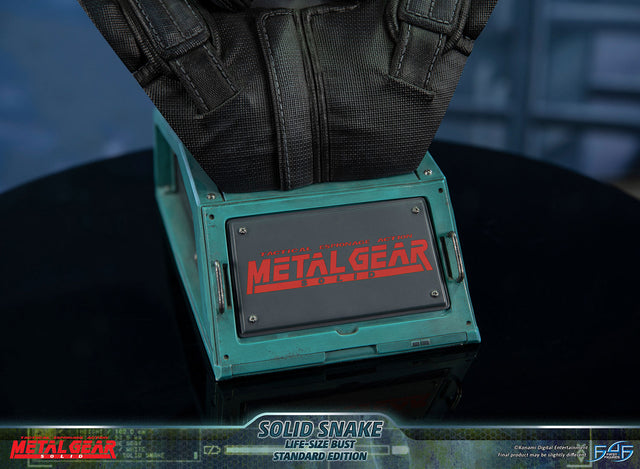 Metal Gear Solid - Solid Snake Life-Size Bust (Standard LSB) (snakebust-lsb-st_20.jpg)