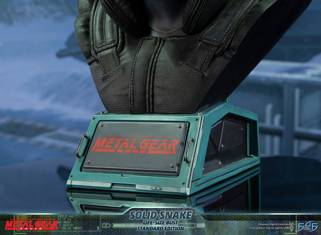 Metal Gear Solid - Solid Snake Life-Size Bust (Standard LSB) (snakebust-lsb-st_21.jpg)