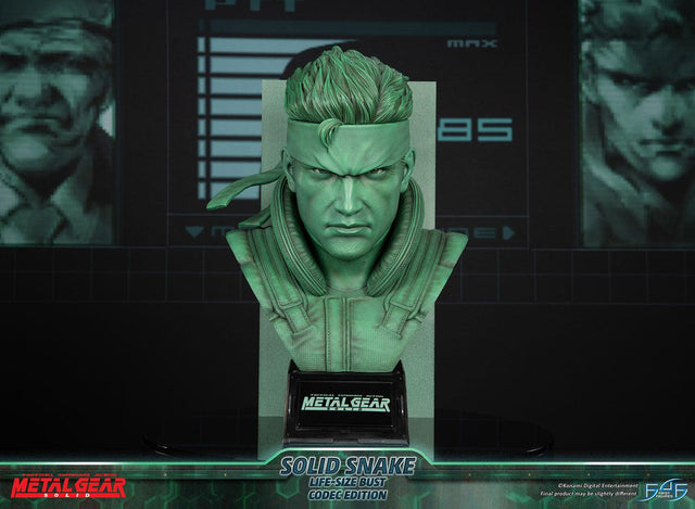 Metal Gear Solid - Solid Snake Life-Size Bust (Codec Edition LSB) (snakebust-lsb_co_08.jpg)