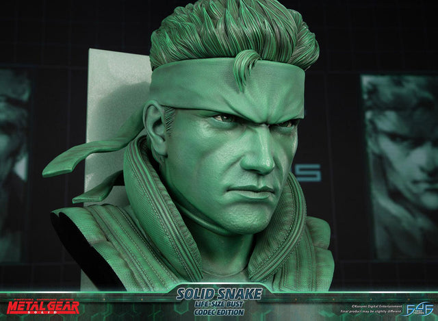 Metal Gear Solid - Solid Snake Life-Size Bust (Codec Edition LSB) (snakebust-lsb_co_18.jpg)