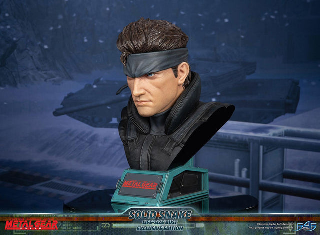 Metal Gear Solid - Solid Snake Life-Size Bust (Exclusive Edition LSB) (snakebust-lsb_ex_01.jpg)
