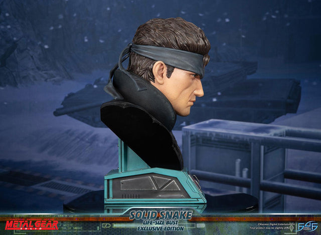 Metal Gear Solid - Solid Snake Life-Size Bust (Exclusive Edition LSB) (snakebust-lsb_ex_06.jpg)