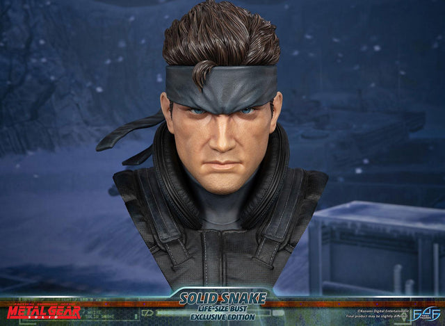 Metal Gear Solid - Solid Snake Life-Size Bust (Exclusive Edition LSB) (snakebust-lsb_ex_14.jpg)