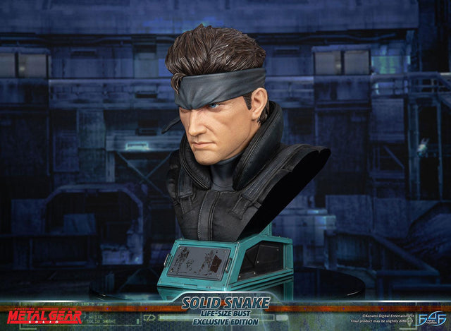 Metal Gear Solid - Solid Snake Life-Size Bust (Exclusive Edition LSB) (snakebust-lsb_ex_22.jpg)