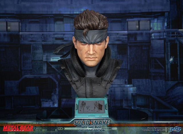Metal Gear Solid - Solid Snake Life-Size Bust (Exclusive Edition LSB) (snakebust-lsb_ex_23.jpg)