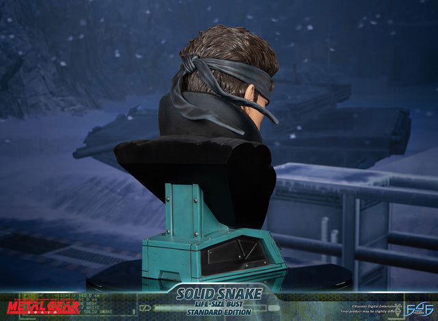 Metal Gear Solid - Solid Snake Life-Size Bust (Standard LSB) (snakebust-lsb_st_05.jpg)
