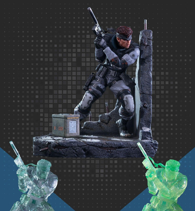 Solid Snake (Exclusive) (snakeresin-1.jpg)