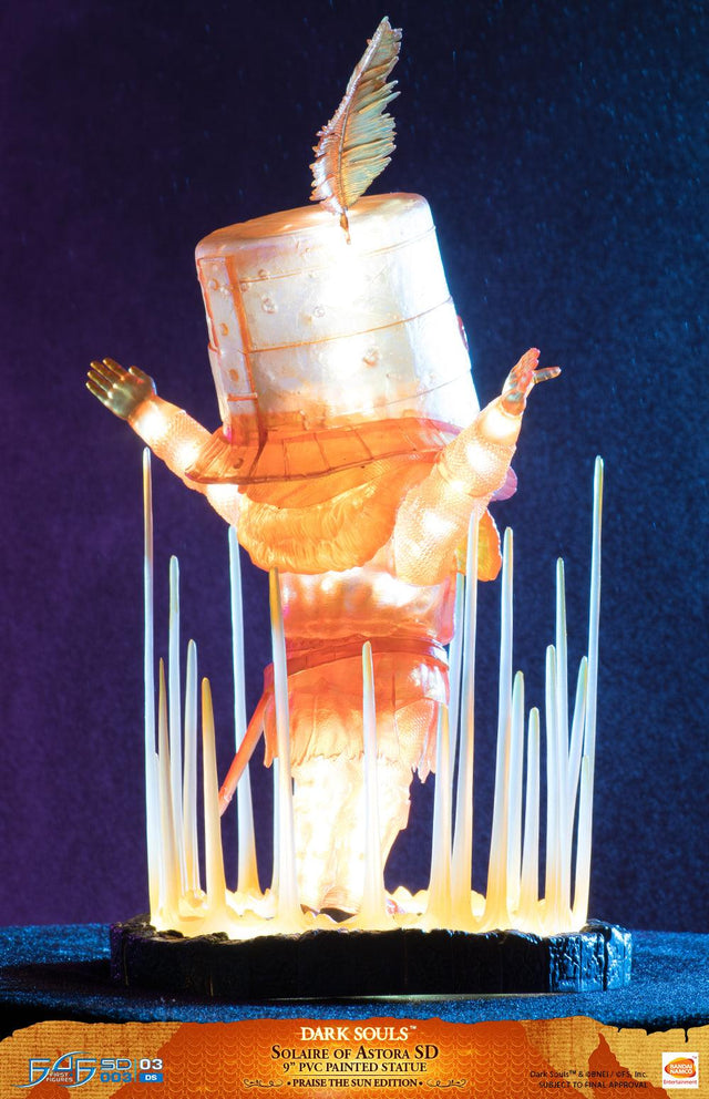 Solaire of Astora SD Praise the Sun Edition (solairesd-web-v-pts-04.jpg)