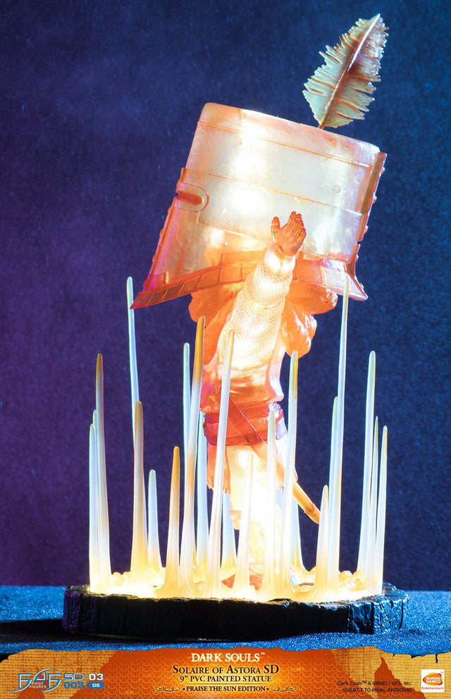 Solaire of Astora SD Praise the Sun Edition (solairesd-web-v-pts-07.jpg)