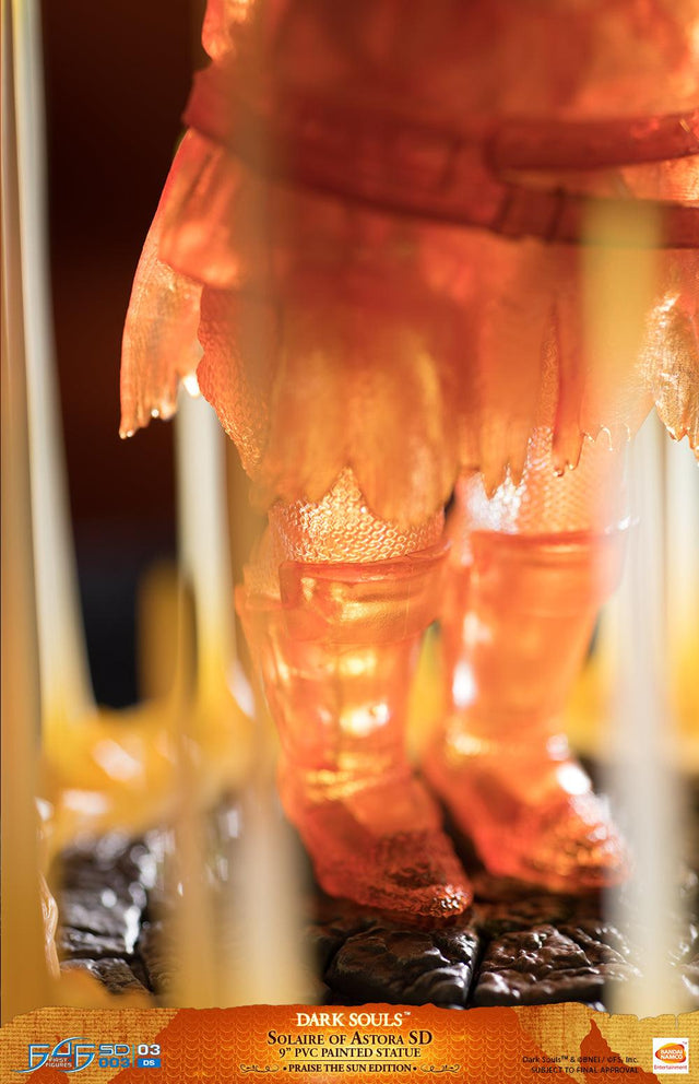 Solaire of Astora SD Praise the Sun Edition (solairesd-web-v-pts-14.jpg)