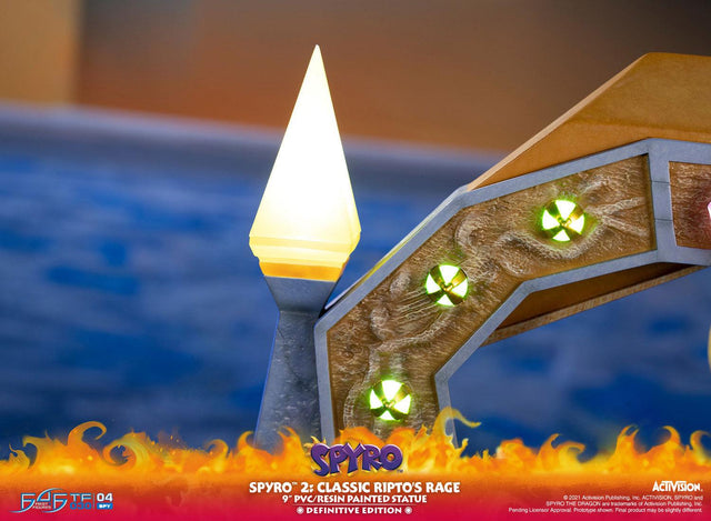 Spyro™ 2: Classic Ripto's Rage 9" PVC Statue (Definitive Edition) (spyro2_def-12.jpg)