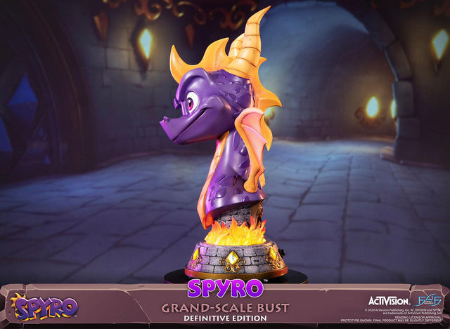 Spyro™ the Dragon – Spyro™ Grand-Scale Bust (Definitive Edition) (spyrobust_gsb_def_04.jpg)