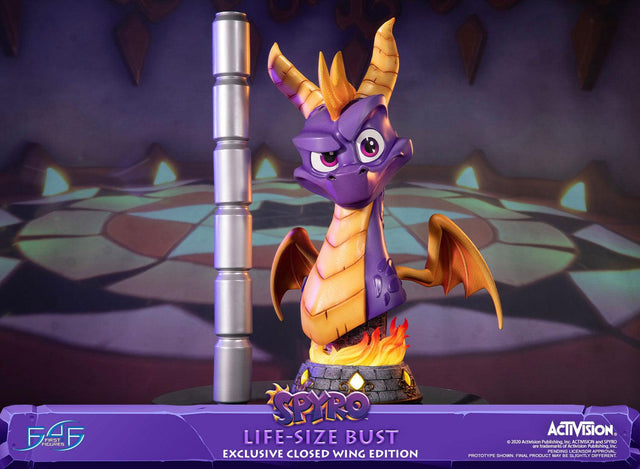 Spyro™ the Dragon – Spyro™ Life-Size Bust (Exclusive Closed Wing Edition) (spyrobust_lsbexc_close_13.jpg)