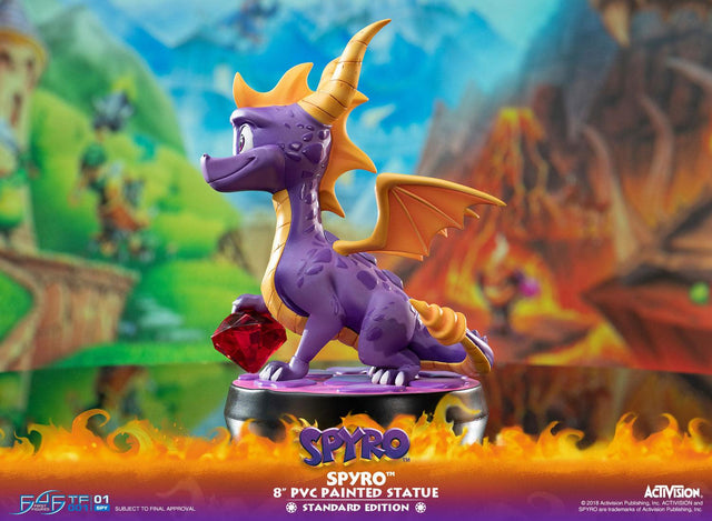 Spyro PVC (Regular) (spyropvc-reg-h-05.jpg)