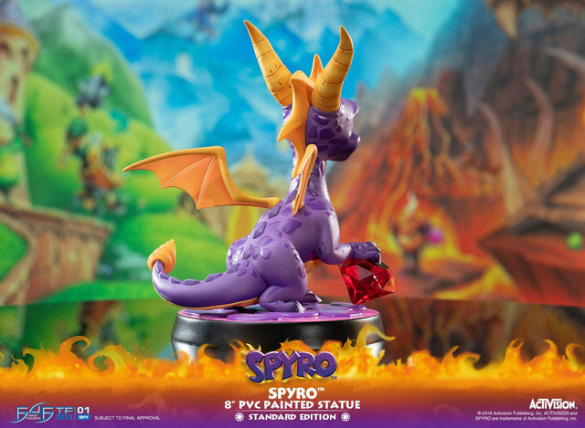 Spyro PVC (Regular) (spyropvc-reg-h-08.jpg)