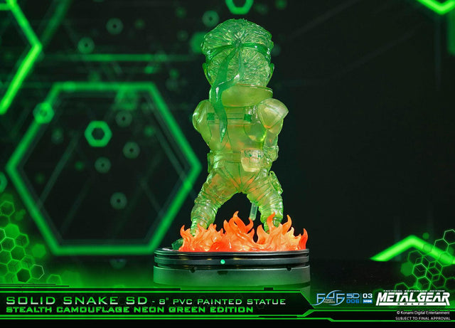 Solid Snake SD Stealth Camouflage Neon Green Exclusive Edition (sssd-stealthng-h-18.jpg)