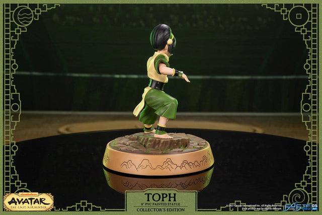 Avatar: The Last Airbender - Toph PVC (Collector's Edition) (tophce_03.jpg)
