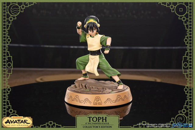 Avatar: The Last Airbender - Toph PVC (Collector's Edition) (tophce_09.jpg)