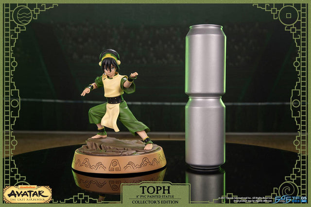 Avatar: The Last Airbender - Toph PVC (Collector's Edition) (tophce_10.jpg)