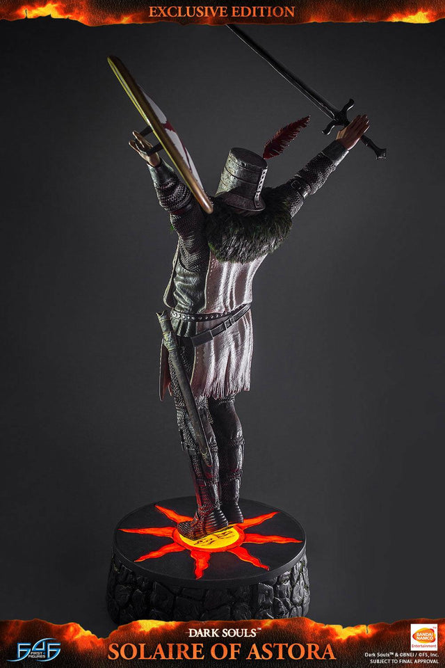 Solaire of Astora (Exclusive) (vertical_12_2_3.jpg)