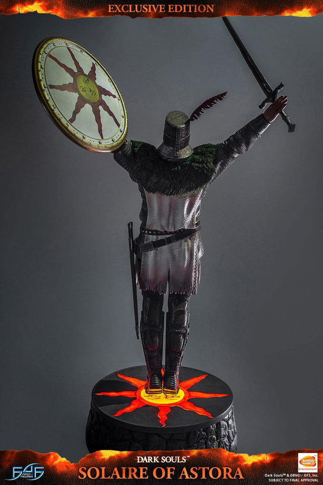 Solaire of Astora (Exclusive) (vertical_13_2_3.jpg)