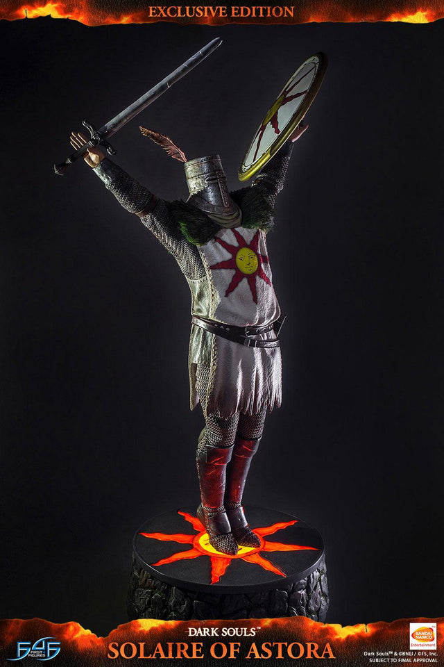 Solaire of Astora (Exclusive) (vertical_18_2_2.jpg)