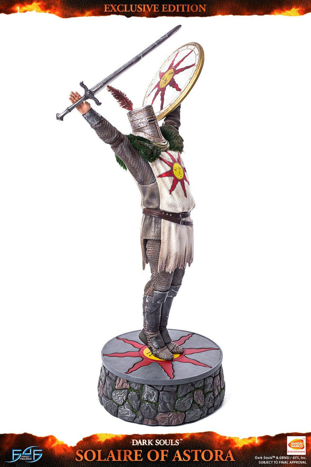 Solaire of Astora (Exclusive) (vertical_24_2_1.jpg)