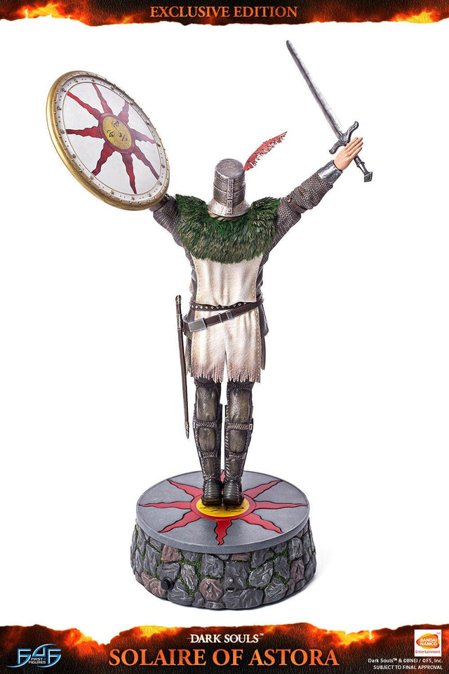 Solaire of Astora (Exclusive) (vertical_27_1_2.jpg)