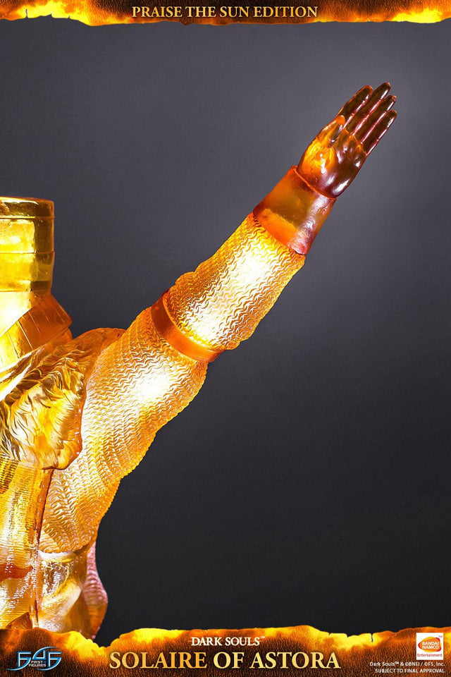 Solaire of Astora Praise The Sun Edition (vertical_28_1_3.jpg)