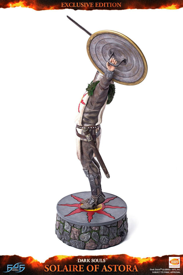 Solaire of Astora (Exclusive) (vertical_29_1_2.jpg)