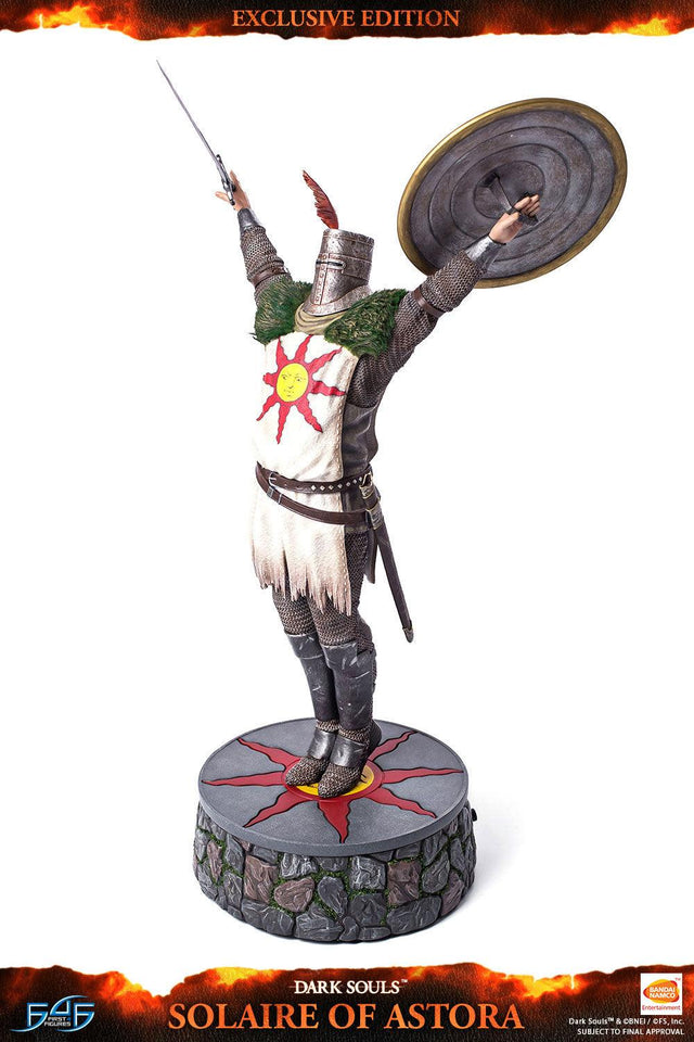 Solaire of Astora (Exclusive) (vertical_30_1_2.jpg)