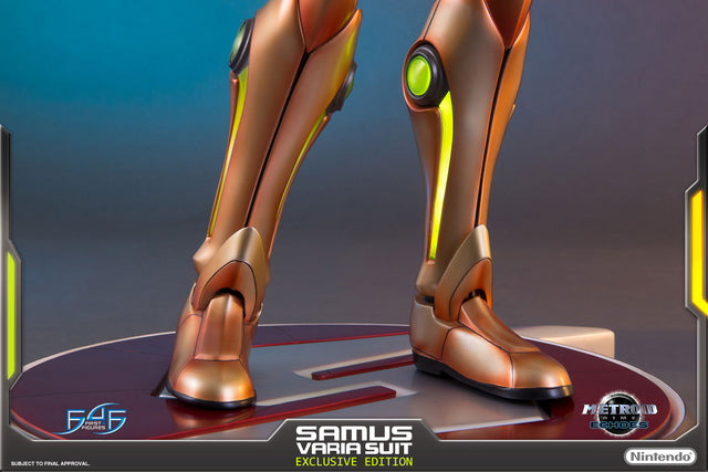 Varia Suit Exclusive (vs_exc_horizontal_06.jpg)