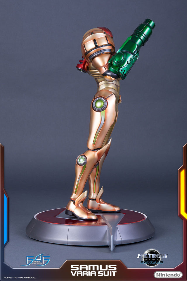 Varia Suit (vs_reg_vertical_19_1.jpg)