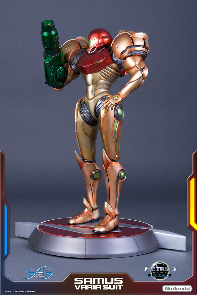 Varia Suit (vs_reg_vertical_23_1.jpg)