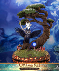 Ori and the Will of the Wisps - Ori and Ku Exclusive Edition (Day Variation) (0d368346-35f2-403c-a41e-fb9b486c1dfa.jpg)