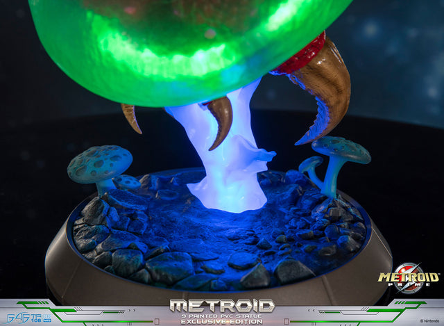 Metroid™ Prime - Metroid PVC Statue (Exclusive Edition) (2009a466-093d-4b79-adf7-c0bd150bff6a.jpg)