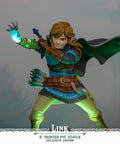 The Legend of Zelda™: Tears of the Kingdom - Link PVC (Exclusive Edition) (4b009c0d-152a-4a94-b57b-593fb834734d.jpg)
