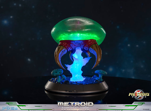 Metroid™ Prime - Metroid PVC Statue (Exclusive Edition) (8fd012c3-43b0-457a-b180-7a3f9246589d.jpg)