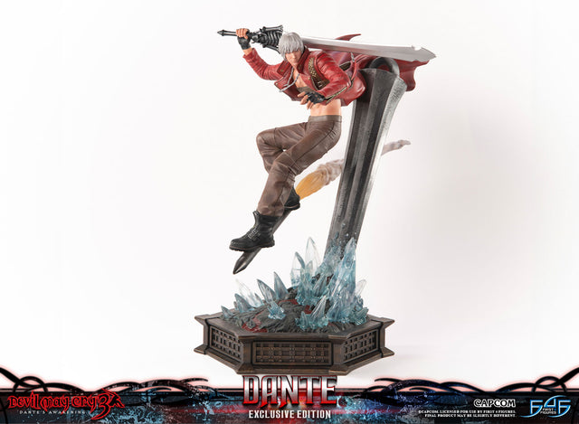 Devil May Cry 3 - Dante (Exclusive Edition) (99279368-7b0d-447c-a5fb-6d1c6a2d3996.jpg)