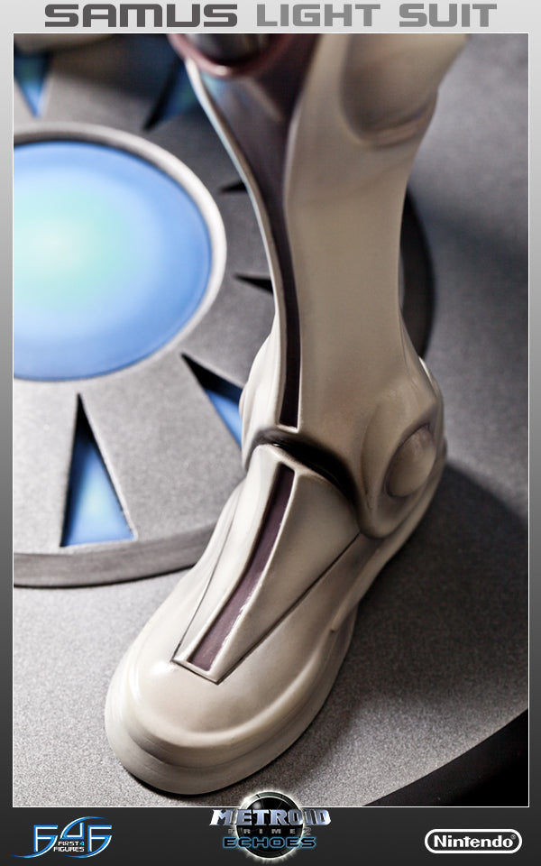 Samus Light Suit (MPLSR012.jpg)