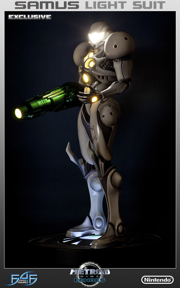 Samus Light Suit Exclusive (MPLSX005.jpg)