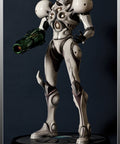 Samus Light Suit Exclusive (MPLSX009.jpg)