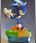 Modern Sonic  (MSTHS007.jpg)