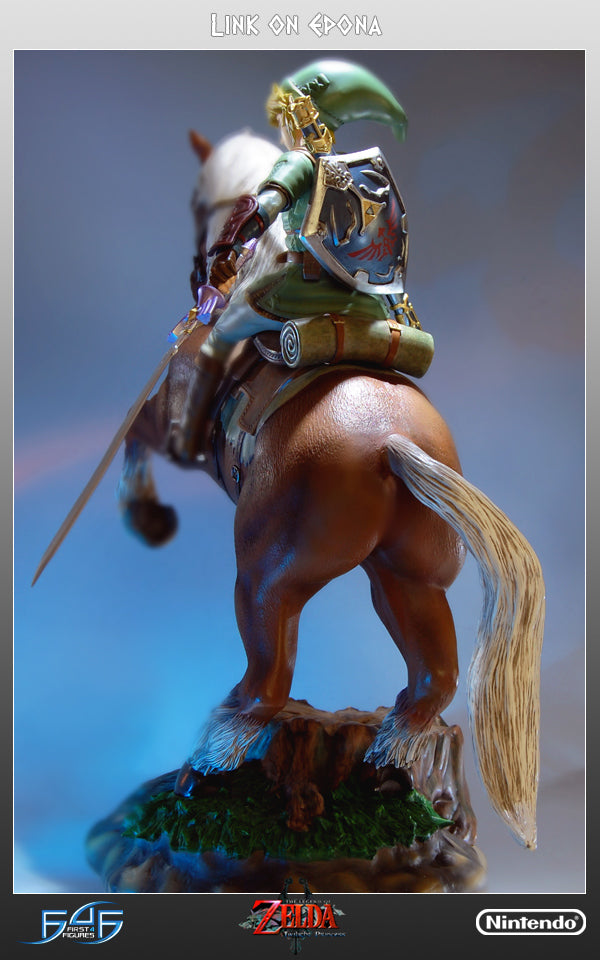 Link on Epona  (TPLOE005.jpg)