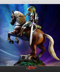 Link on Epona  (TPLOE019.jpg)