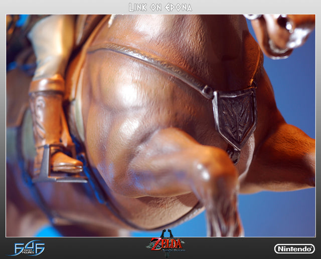 Link on Epona  (TPLOE022.jpg)