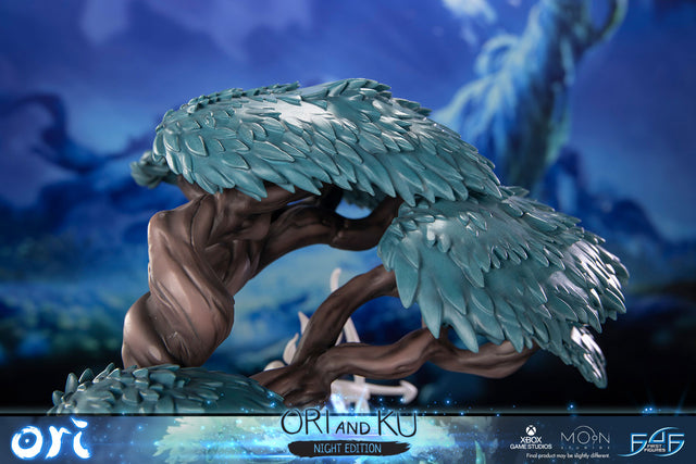 Ori and the Will of the Wisps - Ori and Ku (Night Variation) (a16ac068-4b7a-453c-94db-f504b4bf7e18.jpg)