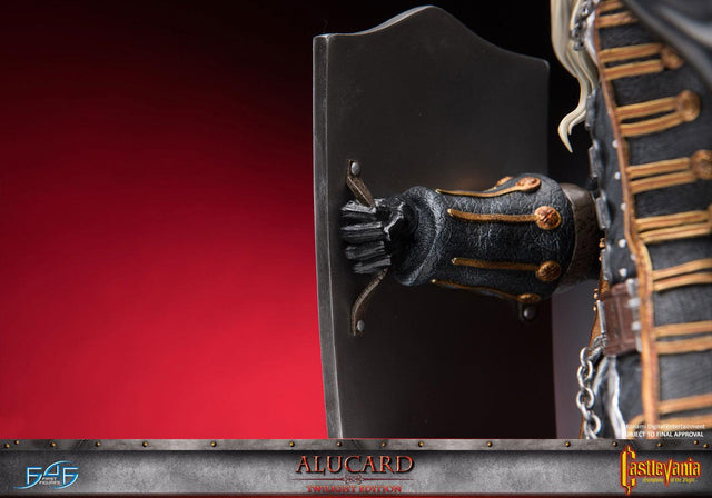 Alucard (Twilight Edition) (ac-red-horizontal-exc-05.jpg)